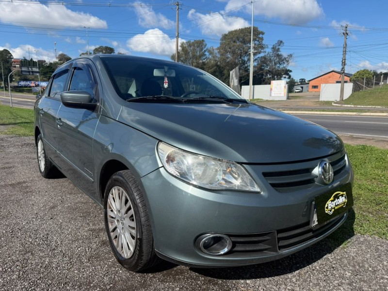 VOYAGE 1.6 MI COMFORTLINE 8V FLEX 4P MANUAL - 2010 - FARROUPILHA