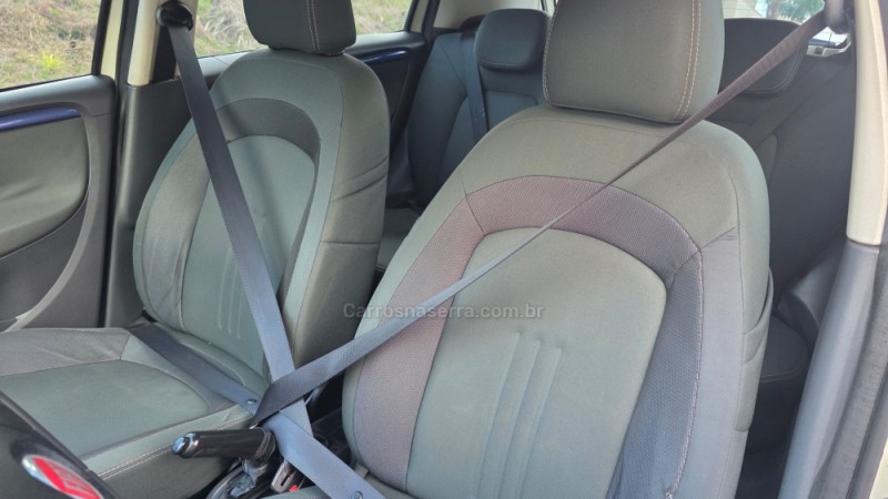 PUNTO 1.4 ATTRACTIVE 8V FLEX 4P MANUAL - 2015 - SãO MARCOS