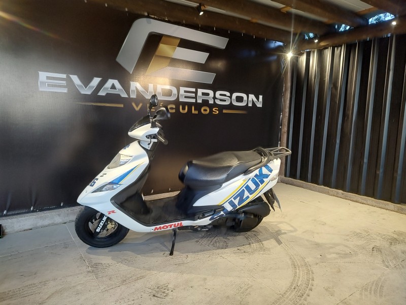 BURGMAN 125 AUTOMATIC - 2016 - CAXIAS DO SUL