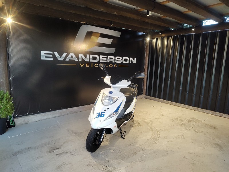 BURGMAN 125 AUTOMATIC - 2016 - CAXIAS DO SUL