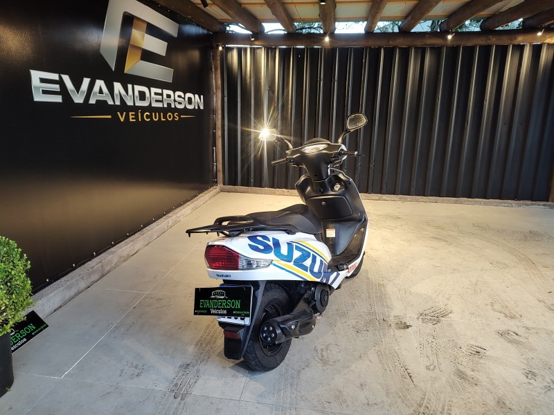 BURGMAN 125 AUTOMATIC - 2016 - CAXIAS DO SUL