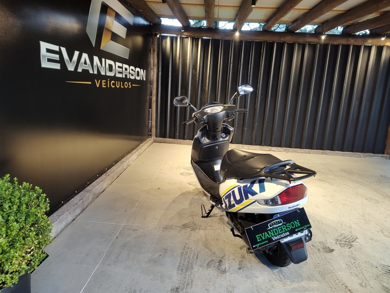 BURGMAN 125 AUTOMATIC - 2016 - CAXIAS DO SUL
