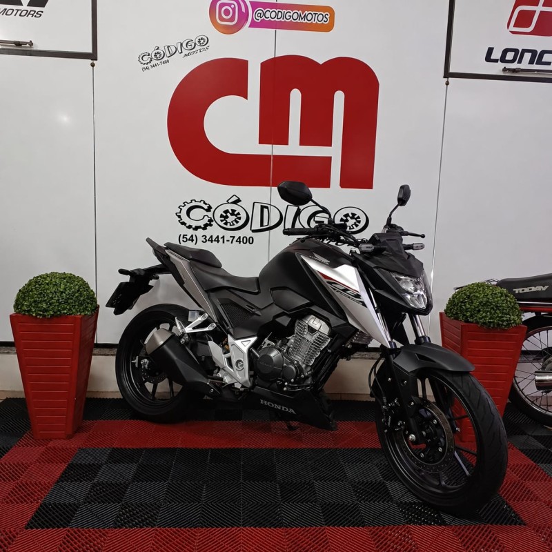 CB 300F TWISTER CBS - 2026 - VERANóPOLIS