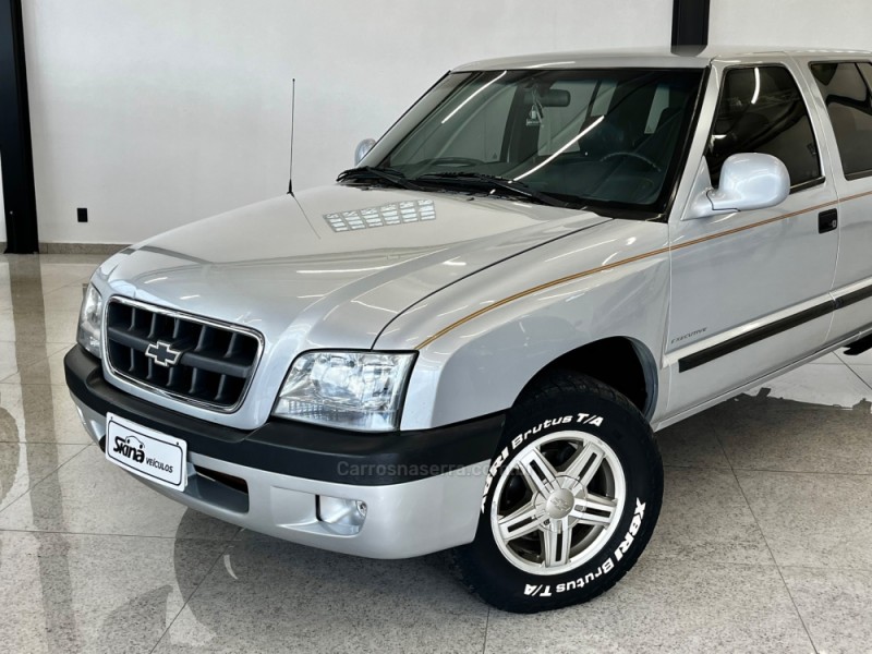 S10 2.8 EXECUTIVE 4X4 CD 12V TURBO ELECTRONIC INTERCOOLER DIESEL 4P MANUAL - 2005 - VACARIA