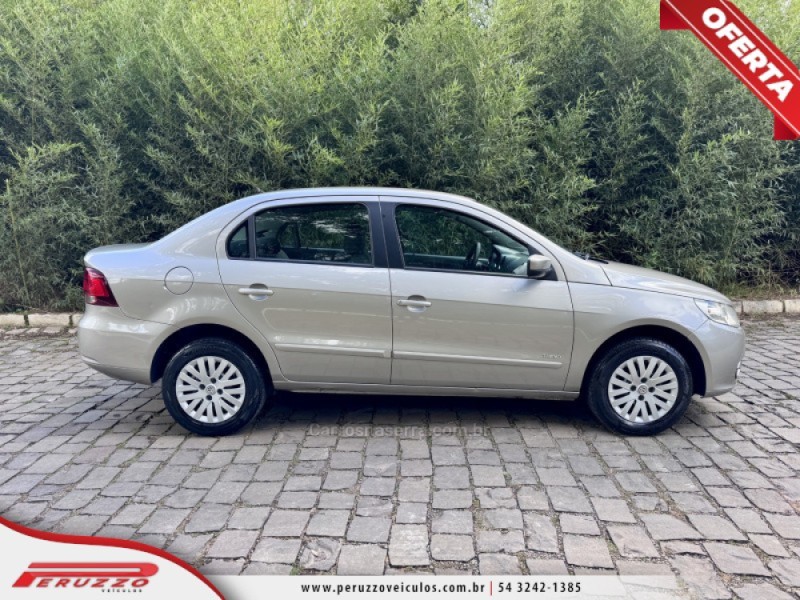 VOYAGE 1.0 MI TRENDLINE 8V FLEX 4P MANUAL - 2010 - NOVA PRATA