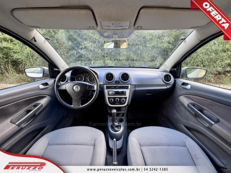 VOYAGE 1.0 MI TRENDLINE 8V FLEX 4P MANUAL - 2010 - NOVA PRATA