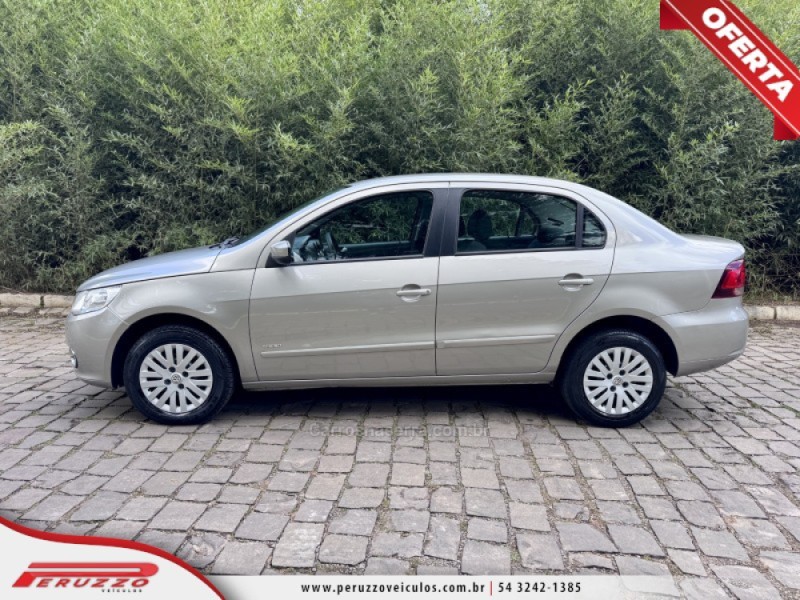 VOYAGE 1.0 MI TRENDLINE 8V FLEX 4P MANUAL - 2010 - NOVA PRATA