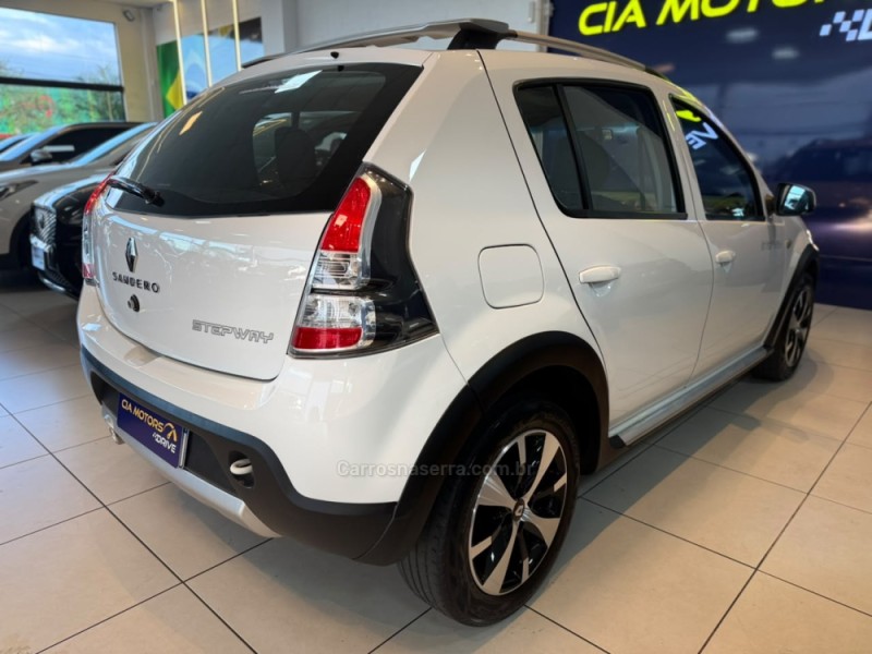 SANDERO 1.6 STEPWAY 16V FLEX 4P MANUAL - 2014 - SãO LEOPOLDO