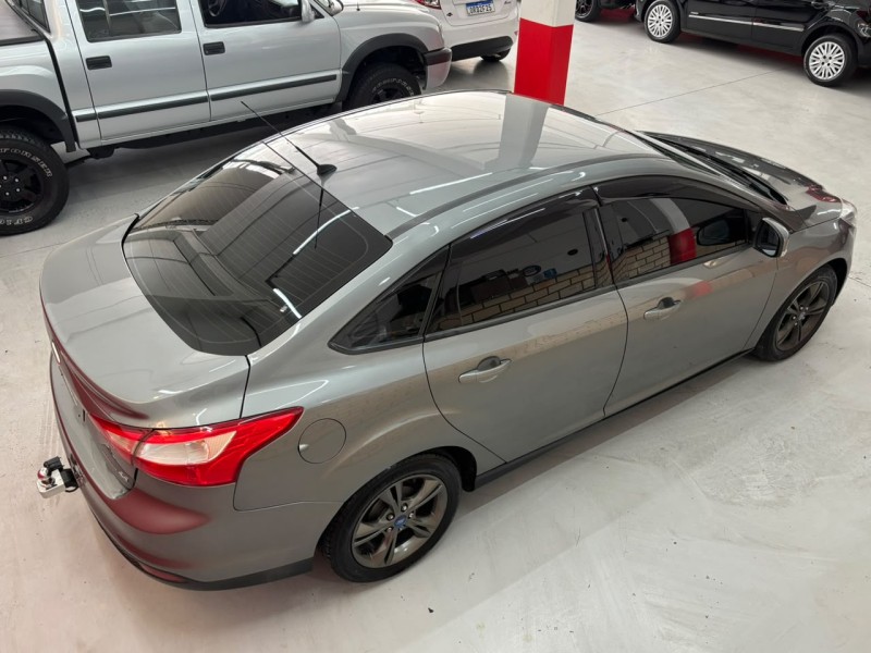 FOCUS 2.0 SE SEDAN 16V FLEX 4P AUTOMÁTICO - 2015 - CAXIAS DO SUL