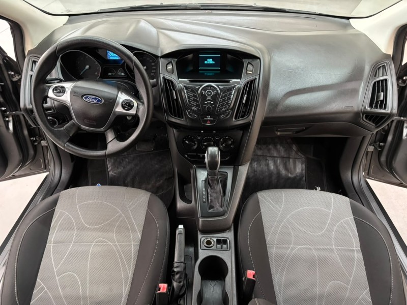 FOCUS 2.0 SE SEDAN 16V FLEX 4P AUTOMÁTICO - 2015 - CAXIAS DO SUL
