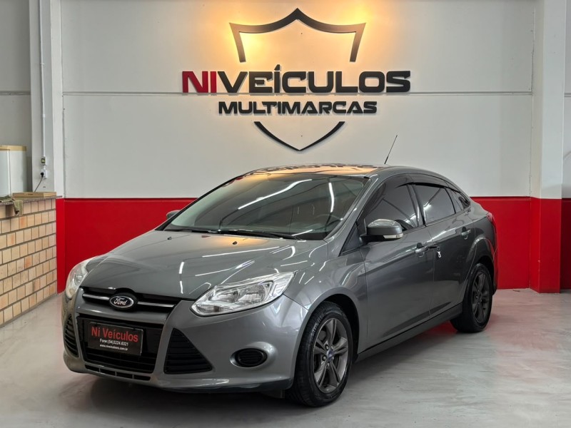 focus 2.0 se sedan 16v flex 4p automatico 2015 caxias do sul