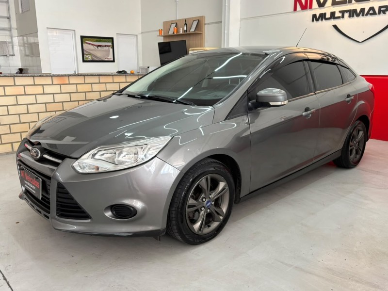 FOCUS 2.0 SE SEDAN 16V FLEX 4P AUTOMÁTICO - 2015 - CAXIAS DO SUL