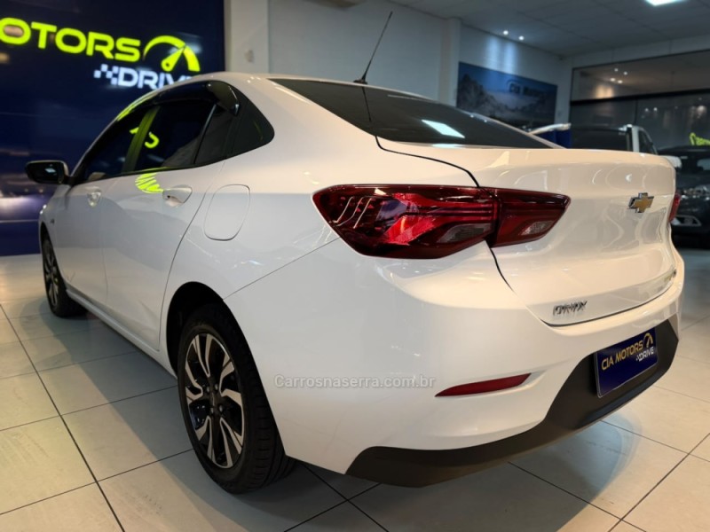 ONIX 1.0 LT 12V TURBO FLEX 4P MANUAL - 2023 - SãO LEOPOLDO