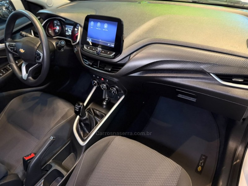 ONIX 1.0 LT 12V TURBO FLEX 4P MANUAL - 2023 - SãO LEOPOLDO