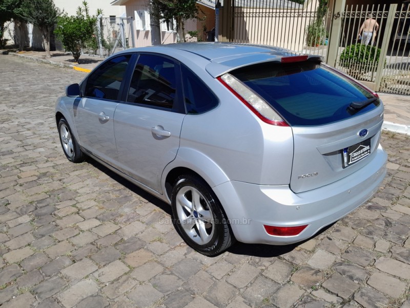 FOCUS 2.0 GLX 16V FLEX 4P MANUAL - 2012 - NOVA PRATA