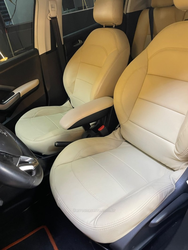 208 1.6 GRIFFE 16V FLEX 4P AUTOMÁTICO - 2014 - NOVO HAMBURGO