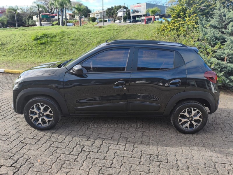 KWID 1.0 12V OUTSIDER FLEX 4P MANUAL - 2024 - NOVA PETRóPOLIS