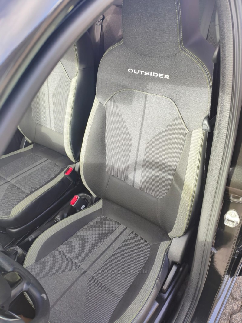 KWID 1.0 12V OUTSIDER FLEX 4P MANUAL - 2024 - NOVA PETRóPOLIS