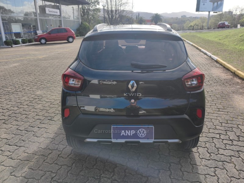 KWID 1.0 12V OUTSIDER FLEX 4P MANUAL - 2024 - NOVA PETRóPOLIS