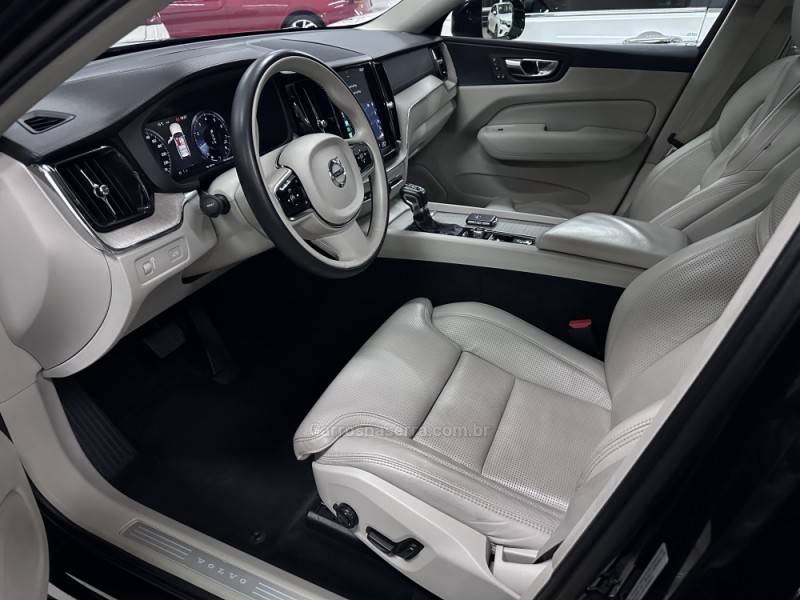 XC60 2.0 T5 INSCRIPTION GASOLINA 4P AUTOMÁTICO - 2019 - CHARQUEADAS