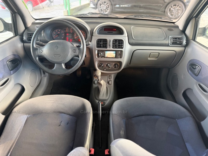 CLIO 1.0 RN 16V GASOLINA 4P MANUAL - 2002 - CAXIAS DO SUL