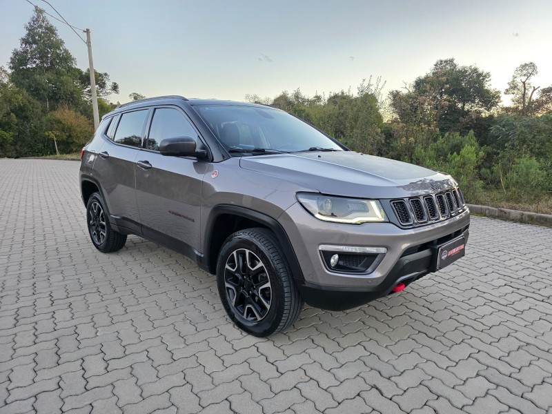 COMPASS 2.0 16V DIESEL TRAILHAWK 4X4 AUTOMÁTICO - 2019 - BENTO GONçALVES
