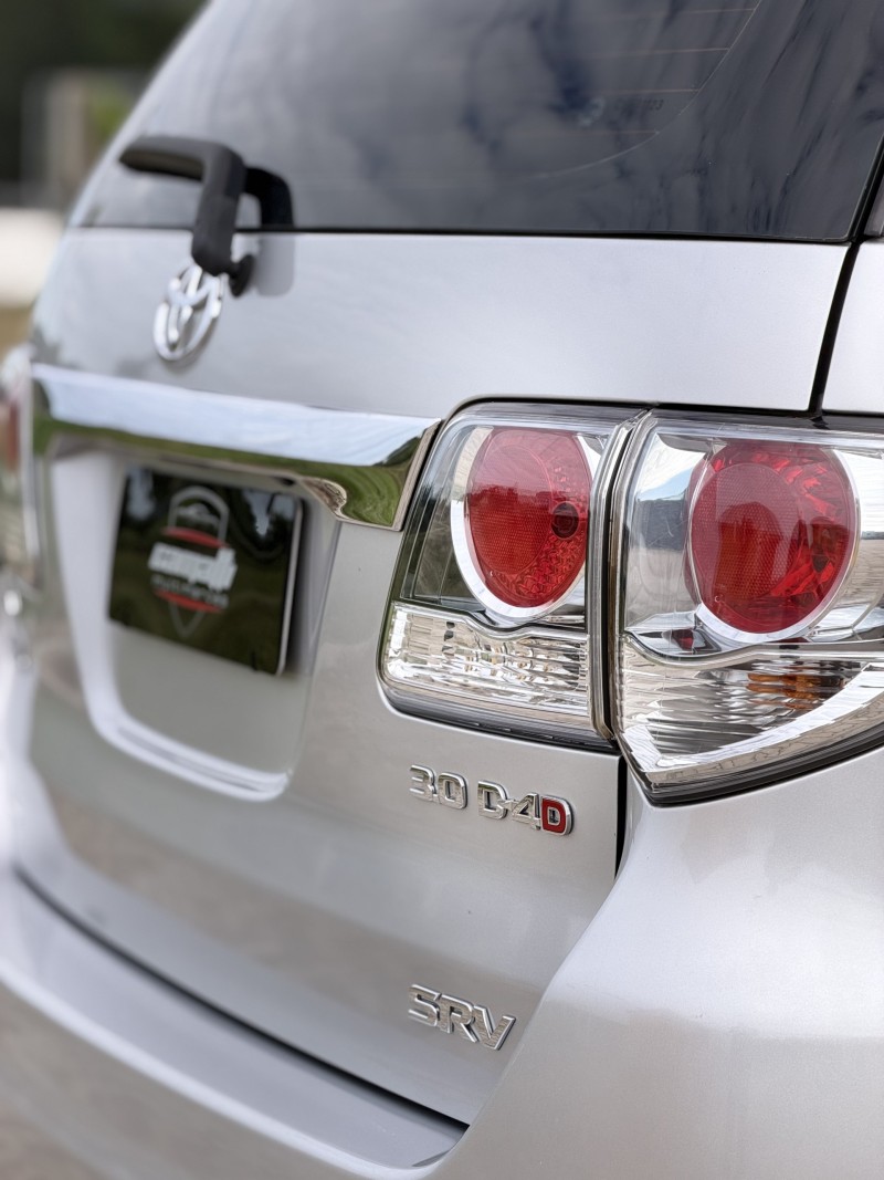 HILUX SW4 3.0 SRV 4X4 7 LUGARES 16V TURBO INTERCOOLER DIESEL 4P AUTOMÁTICO - 2012 - ANTôNIO PRADO