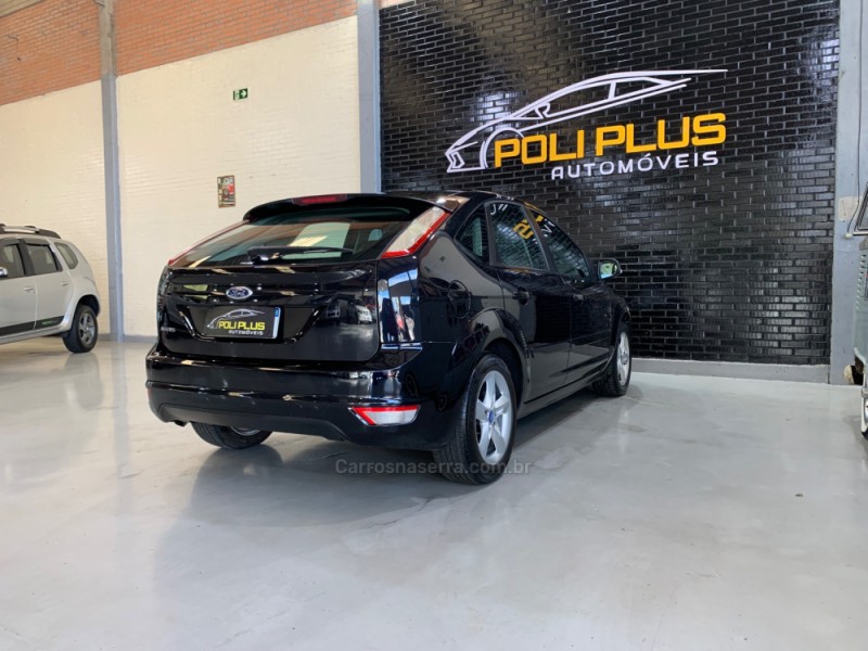 FOCUS 1.6 GLX 16V FLEX 4P MANUAL - 2011 - CAXIAS DO SUL