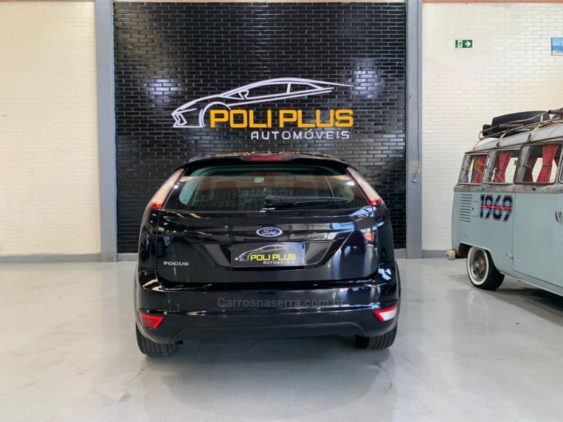 FOCUS 1.6 GLX 16V FLEX 4P MANUAL - 2011 - CAXIAS DO SUL