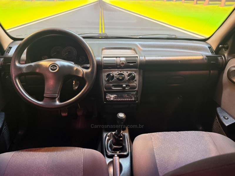 CORSA 1.0 MPFI CLASSIC SEDAN 8V GASOLINA 4P MANUAL - 2004 - BENTO GONçALVES