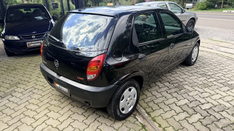 CELTA 1.0 MPFI VHC SUPER 8V FLEX 4P MANUAL - 2003 - NOVA PETRóPOLIS