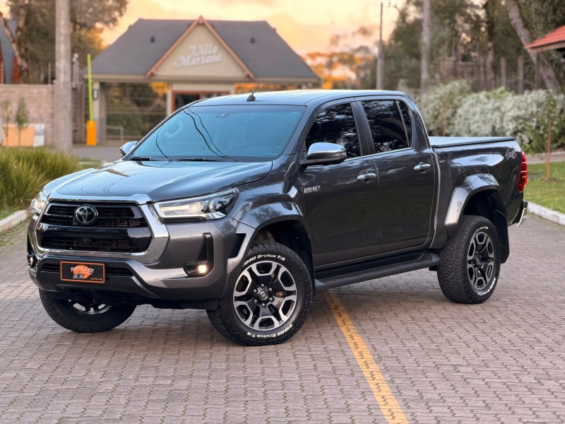 HILUX  - 2024 - CANELA
