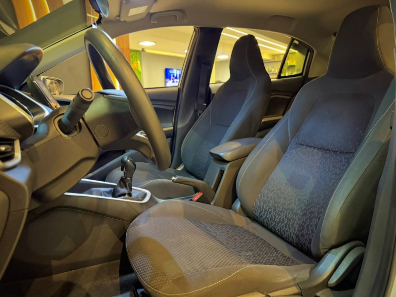 ONIX 1.0 LT 12V FLEX 4P MANUAL - 2020 - NOVO HAMBURGO