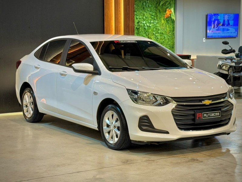ONIX 1.0 LT 12V FLEX 4P MANUAL - 2020 - NOVO HAMBURGO