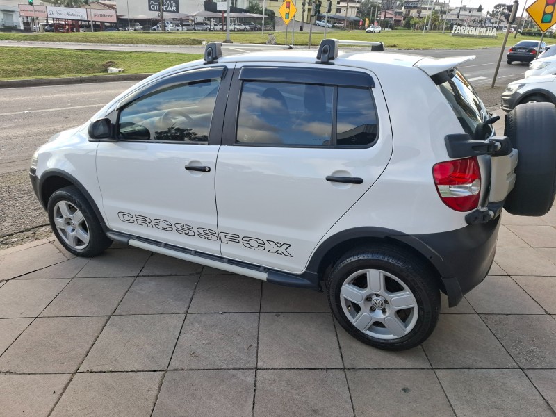 CROSSFOX 1.6 MI FLEX 8V 4P MANUAL - 2006 - FARROUPILHA