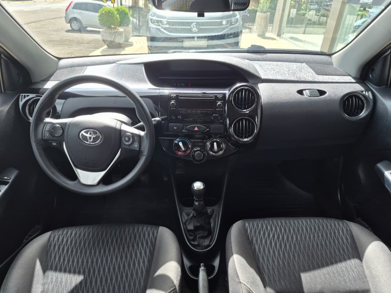 ETIOS 1.5 XS 16V FLEX 4P MANUAL - 2017 - NOVA PETRóPOLIS
