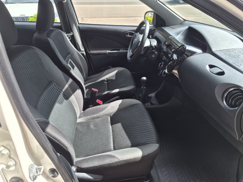 ETIOS 1.5 XS 16V FLEX 4P MANUAL - 2017 - NOVA PETRóPOLIS