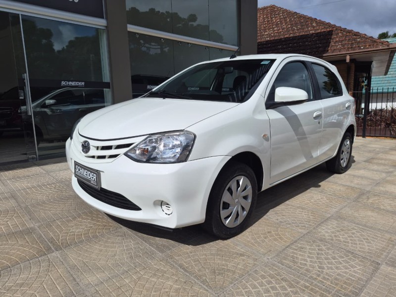 ETIOS 1.5 XS 16V FLEX 4P MANUAL - 2017 - NOVA PETRóPOLIS