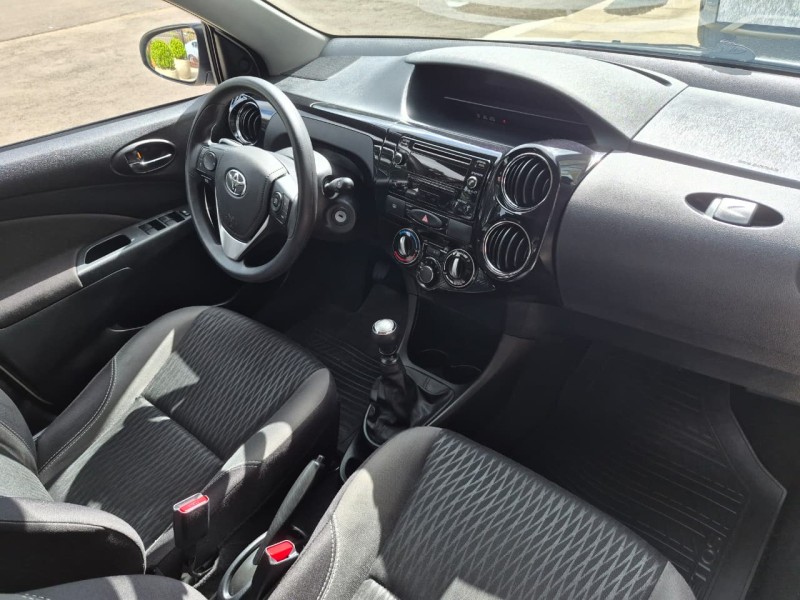 ETIOS 1.5 XS 16V FLEX 4P MANUAL - 2017 - NOVA PETRóPOLIS