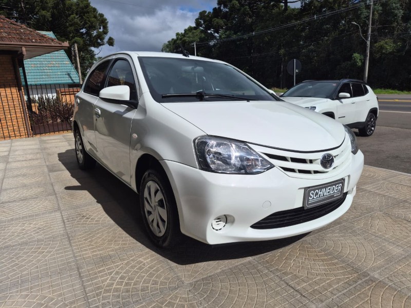 etios 1.5 xs 16v flex 4p manual 2017 nova petropolis