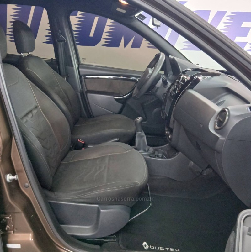 DUSTER 1.6 DYNAMIQUE 4X2 16V FLEX 4P MANUAL - 2016 - CAXIAS DO SUL