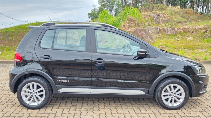 FOX 1.0 MPI TRACK 12V FLEX 4P MANUAL - 2016 - SãO MARCOS