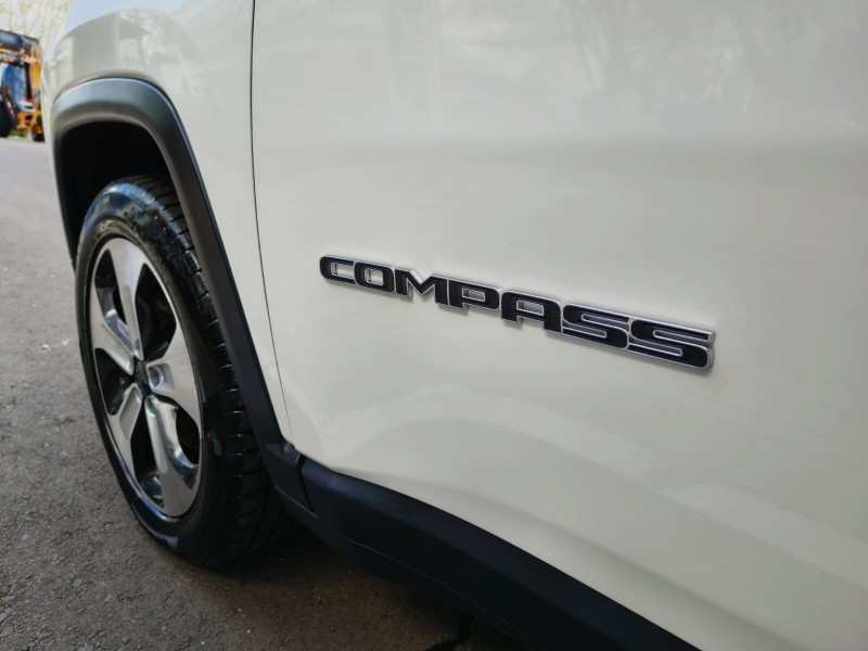 COMPASS 2.0 16V FLEX LONGITUDE AUTOMÁTICO - 2018 - DOIS IRMãOS