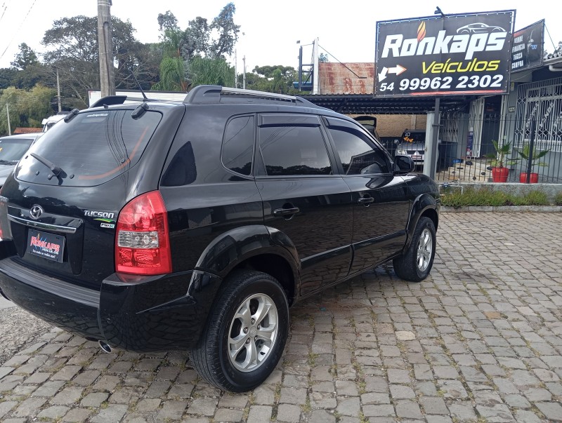 tucson 2.0 mpfi gls base 16v 143cv 2wd flex 4p automatico 2015 caxias do sul