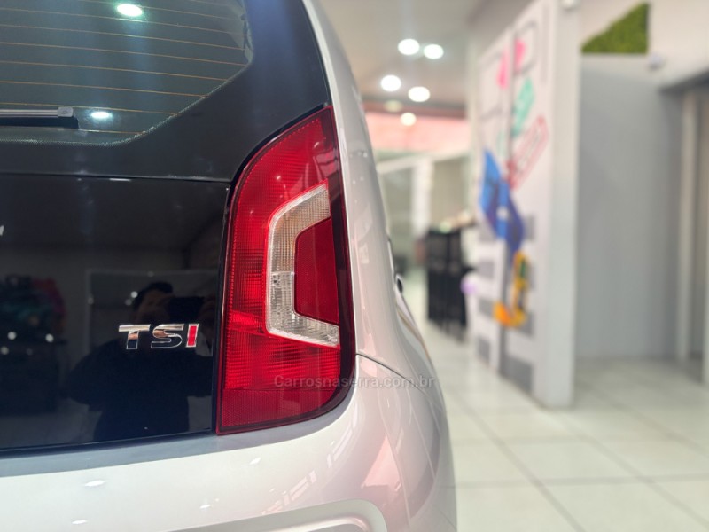 UP 1.0 TSI HIGH UP 12V FLEX 4P MANUAL - 2016 - PORTO ALEGRE