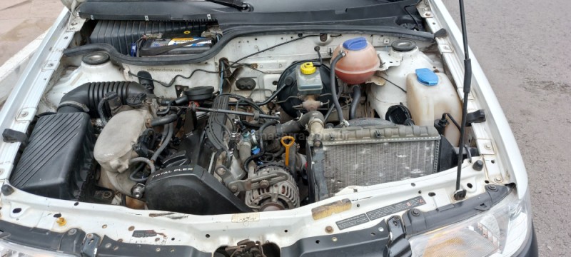 SAVEIRO 1.6 MI CL CS 8V GASOLINA 2P MANUAL G.II - 2006 - FARROUPILHA