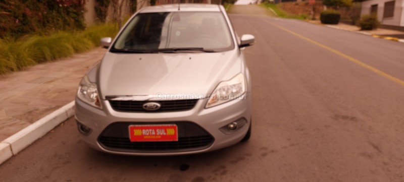 FOCUS 2.0 GLX 16V FLEX 4P AUTOMÁTICO - 2013 - FARROUPILHA
