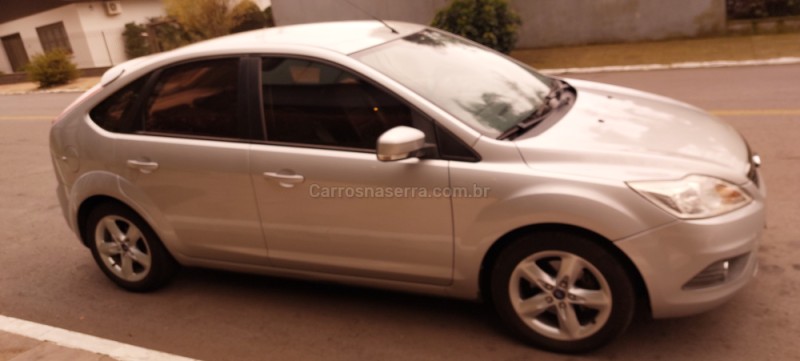 FOCUS 2.0 GLX 16V FLEX 4P AUTOMÁTICO - 2013 - FARROUPILHA