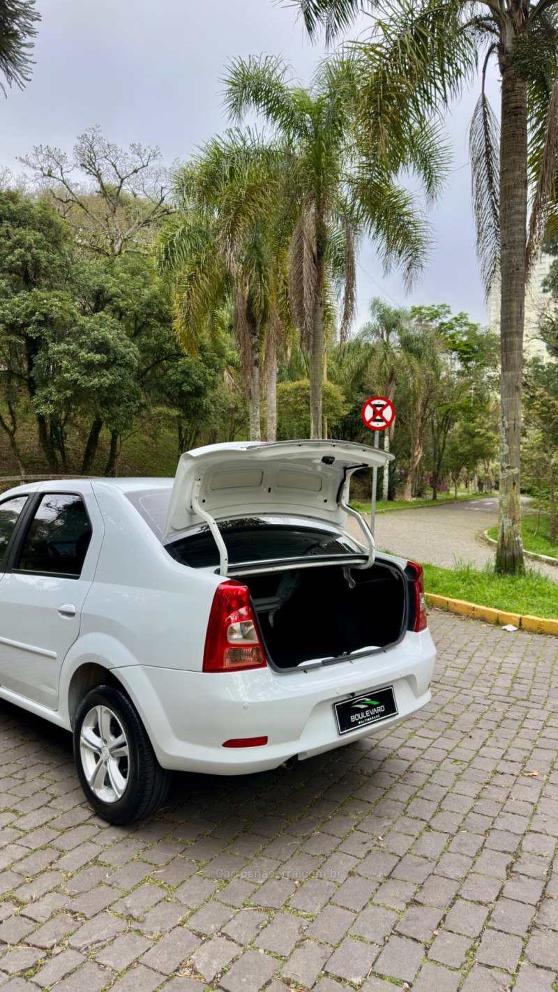 LOGAN 1.6 EXPRESSION 16V FLEX 4P AUTOMÁTICO - 2013 - CAXIAS DO SUL