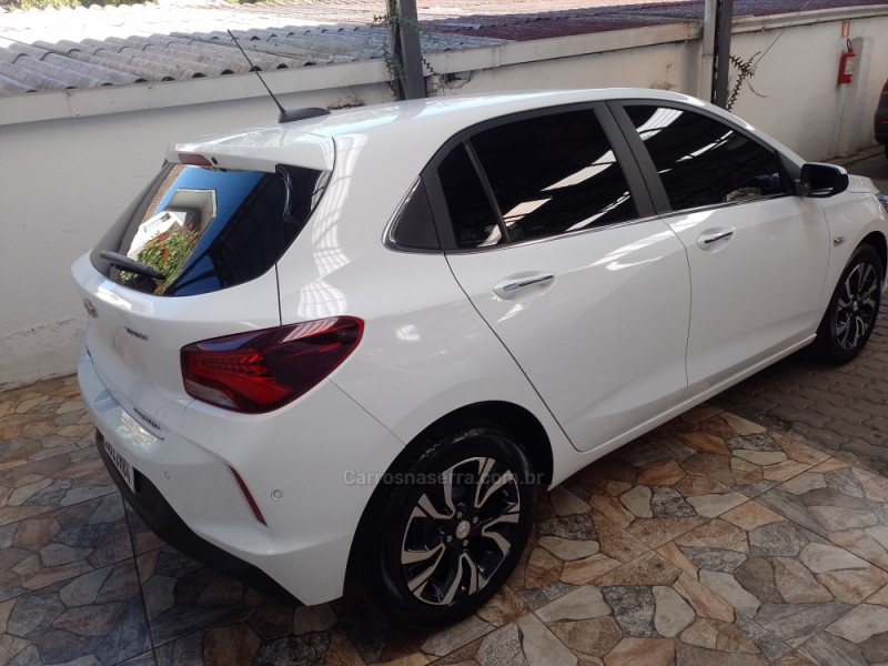 ONIX 1.0 PREMIER II 12V TURBO FLEX 4P AUTOMÁTICO - 2023 - CAXIAS DO SUL
